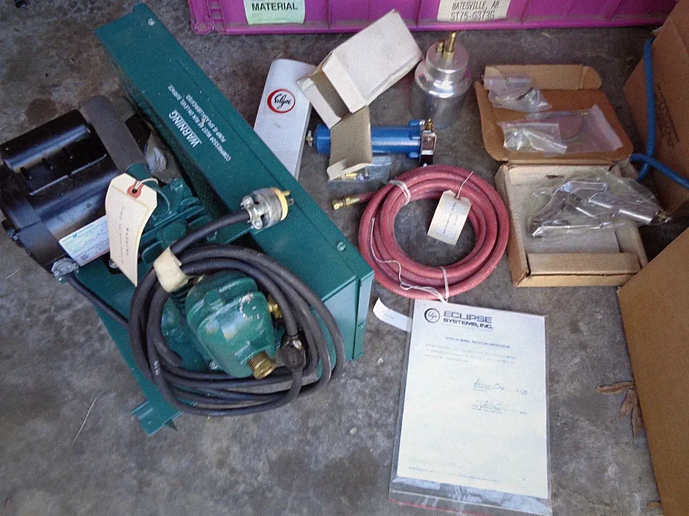 ECLIPSE AUTOMOTIVE SPRAY GUN PAINT SYSTEM 3/4 HP AIR COMPRESSOR SPRAYER TANKLESS